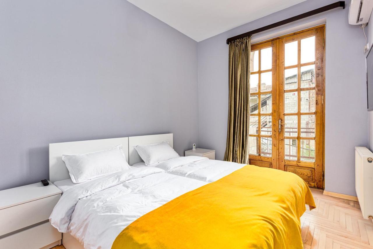 Sunny Hotel Tbilisi Bagian luar foto